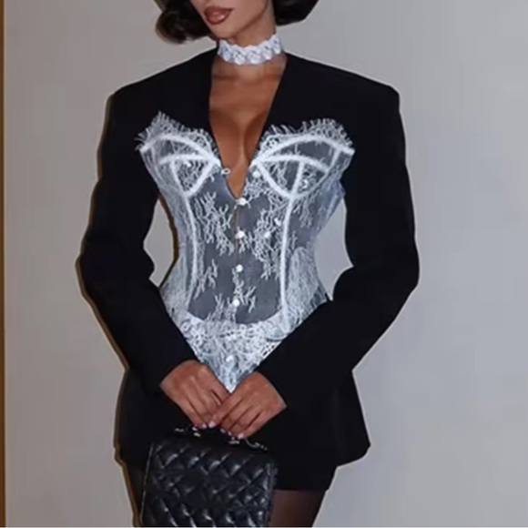 🎉New Stunning Black and White Lace Corset Blazer Dress - Picture 10 of 13